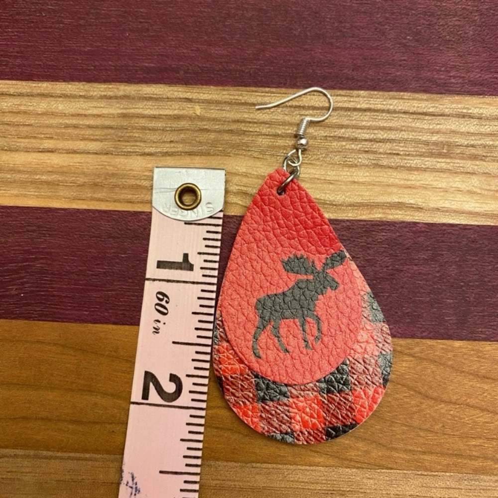 Hand Crafted Faux Leather Red Black Buffalo Check Plaid Moose Dangle Ear… - Picture 5 of 5